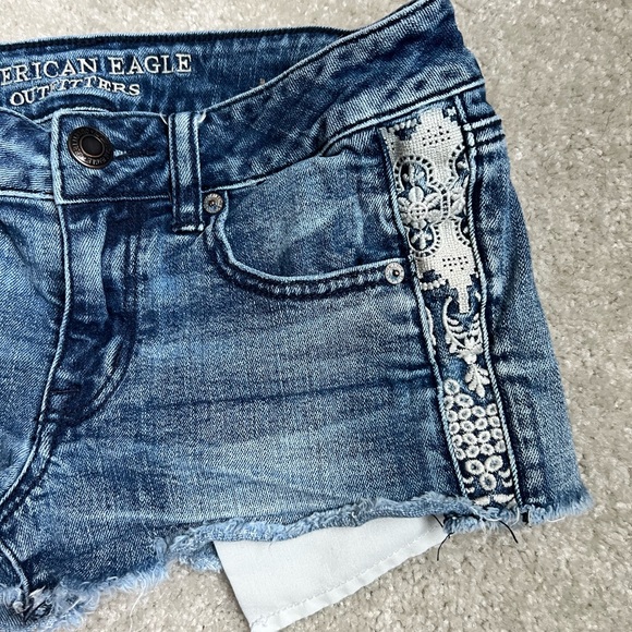 American Eagle Denim Shorts - Picture 4 of 4